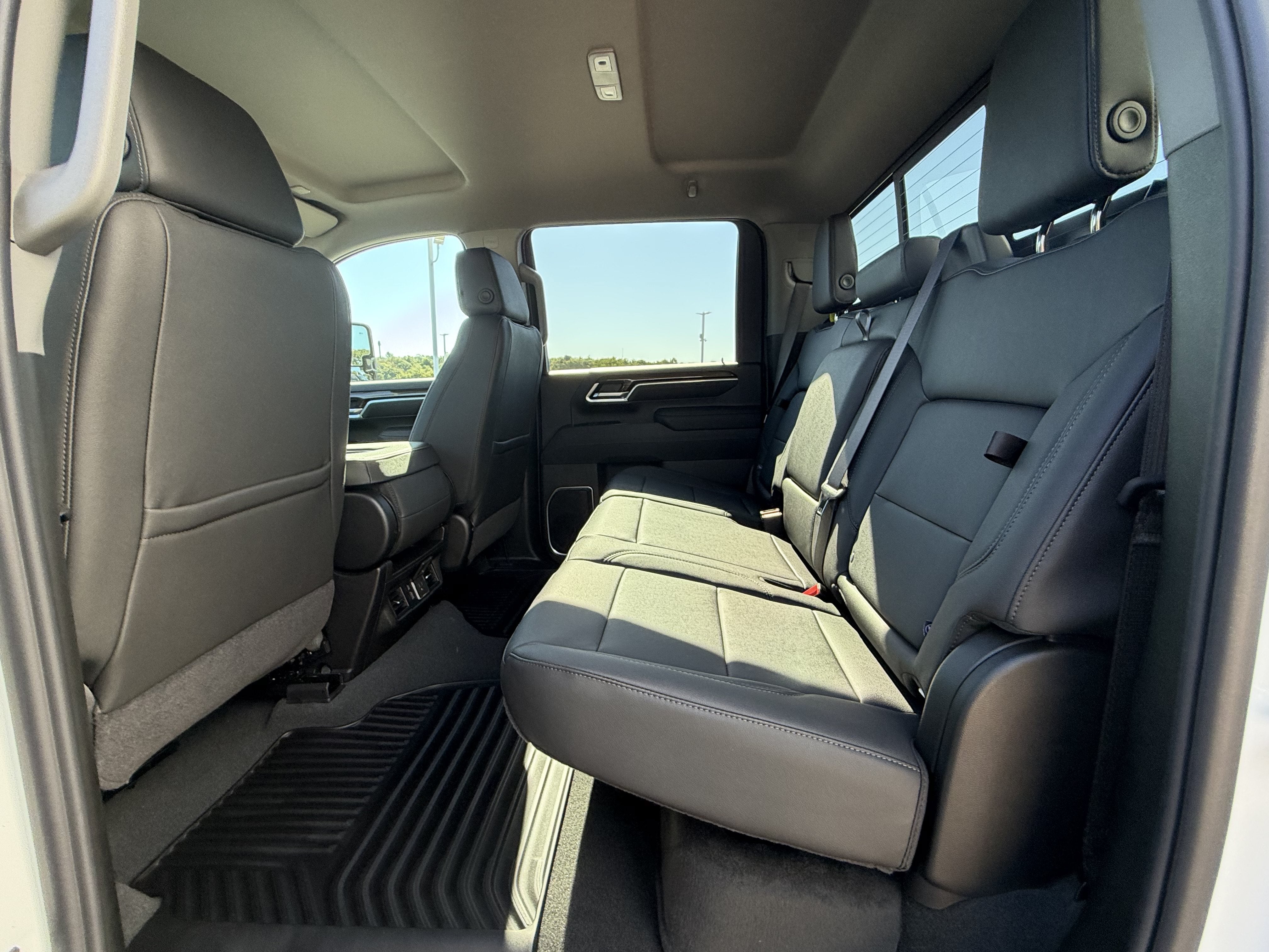 2026 Chevrolet Silverado 2500 HD LT - Photo 10