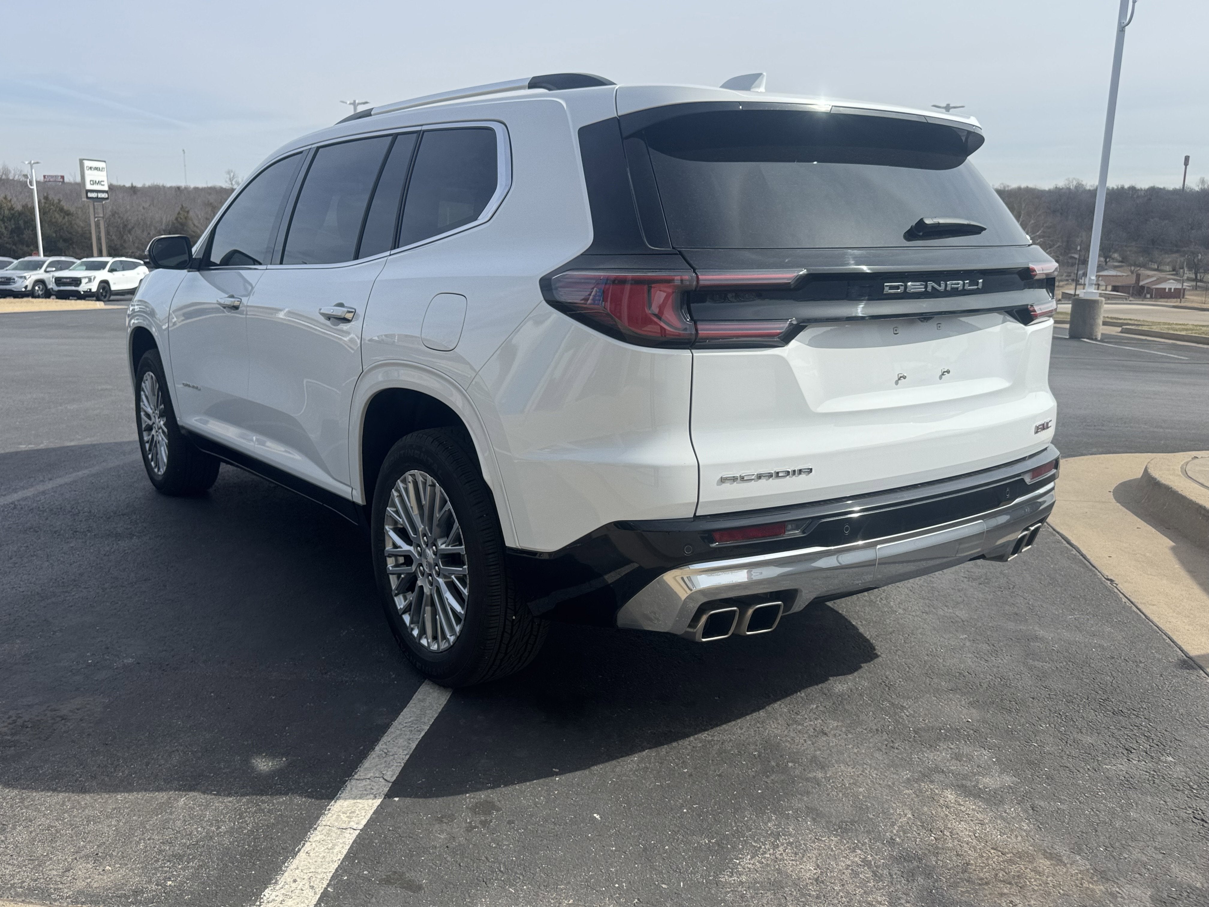 2025 GMC Acadia Denali
