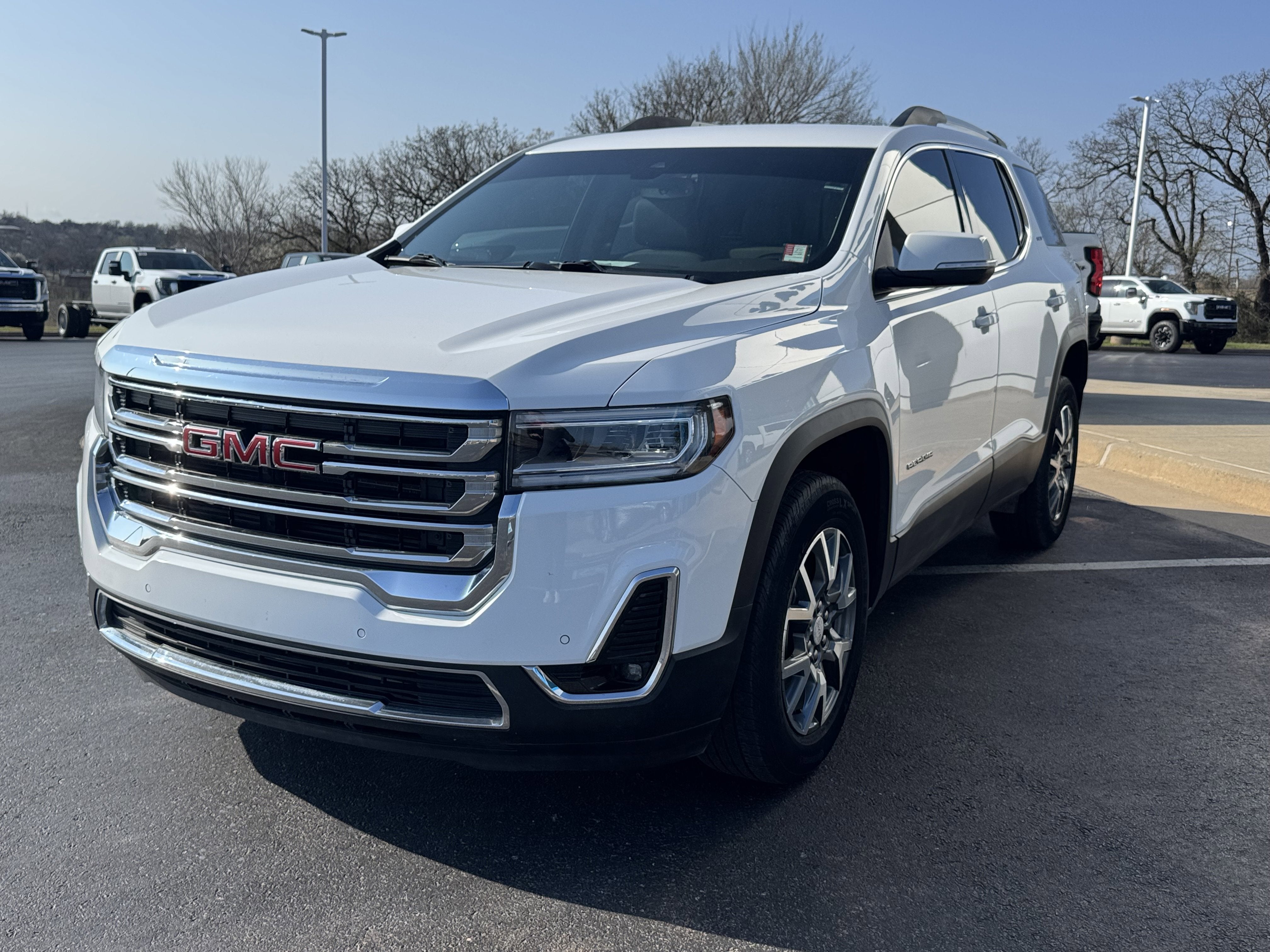 2023 GMC Acadia SLT
