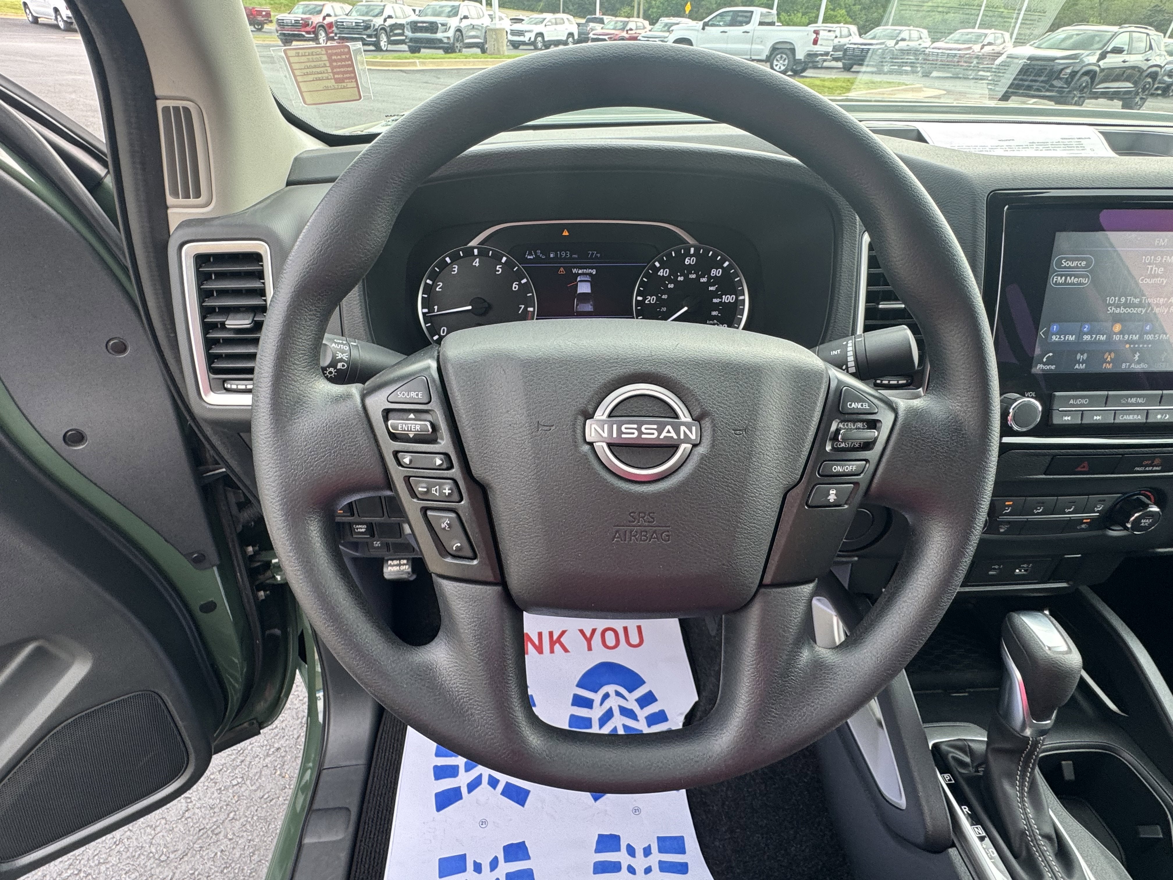 2022 Nissan Frontier SV