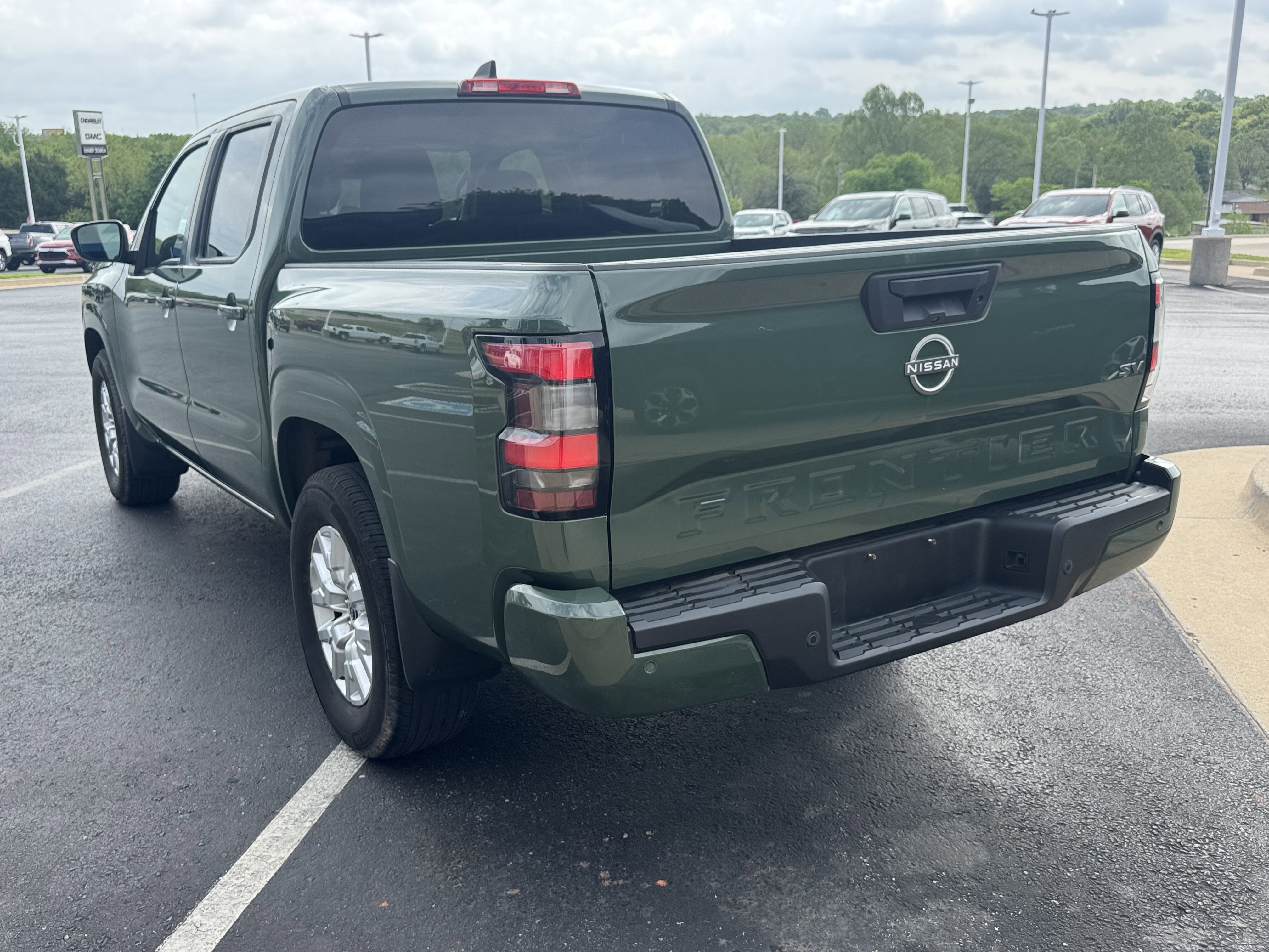 2022 Nissan Frontier SV