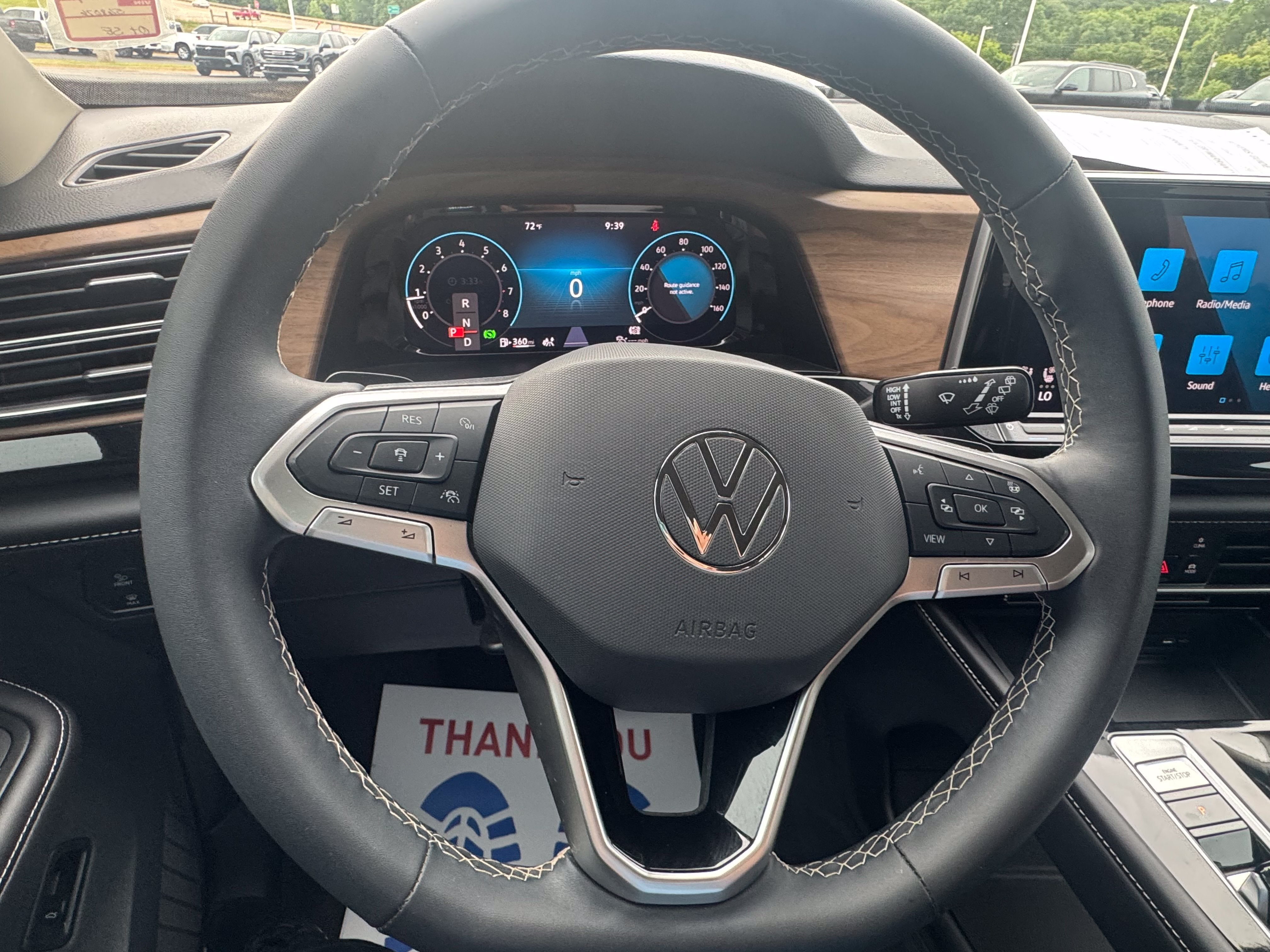2024 Volkswagen Atlas 2.0T SE w/Technology