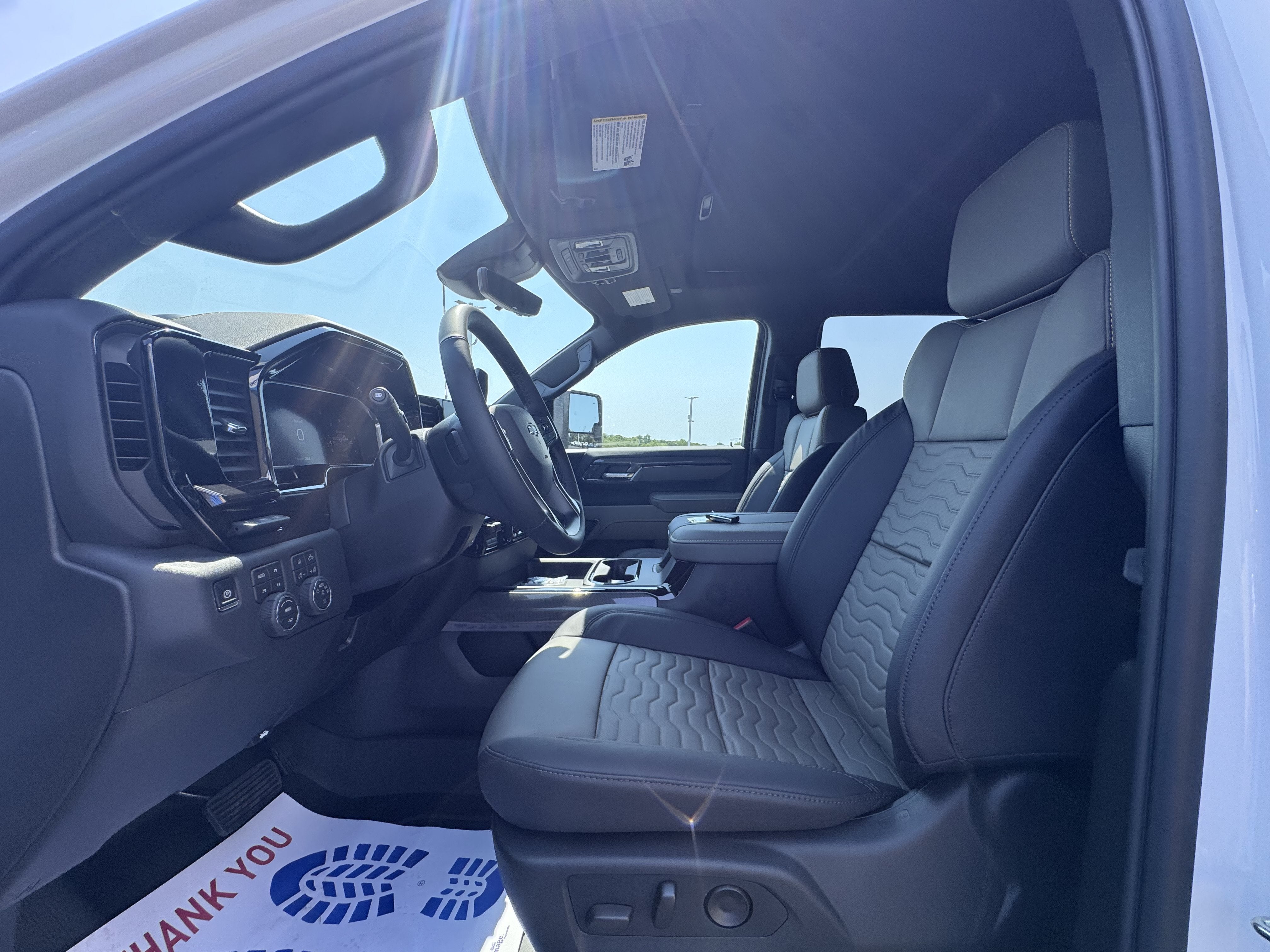 2026 Chevrolet Silverado 2500 HD ZR2 - Photo 18
