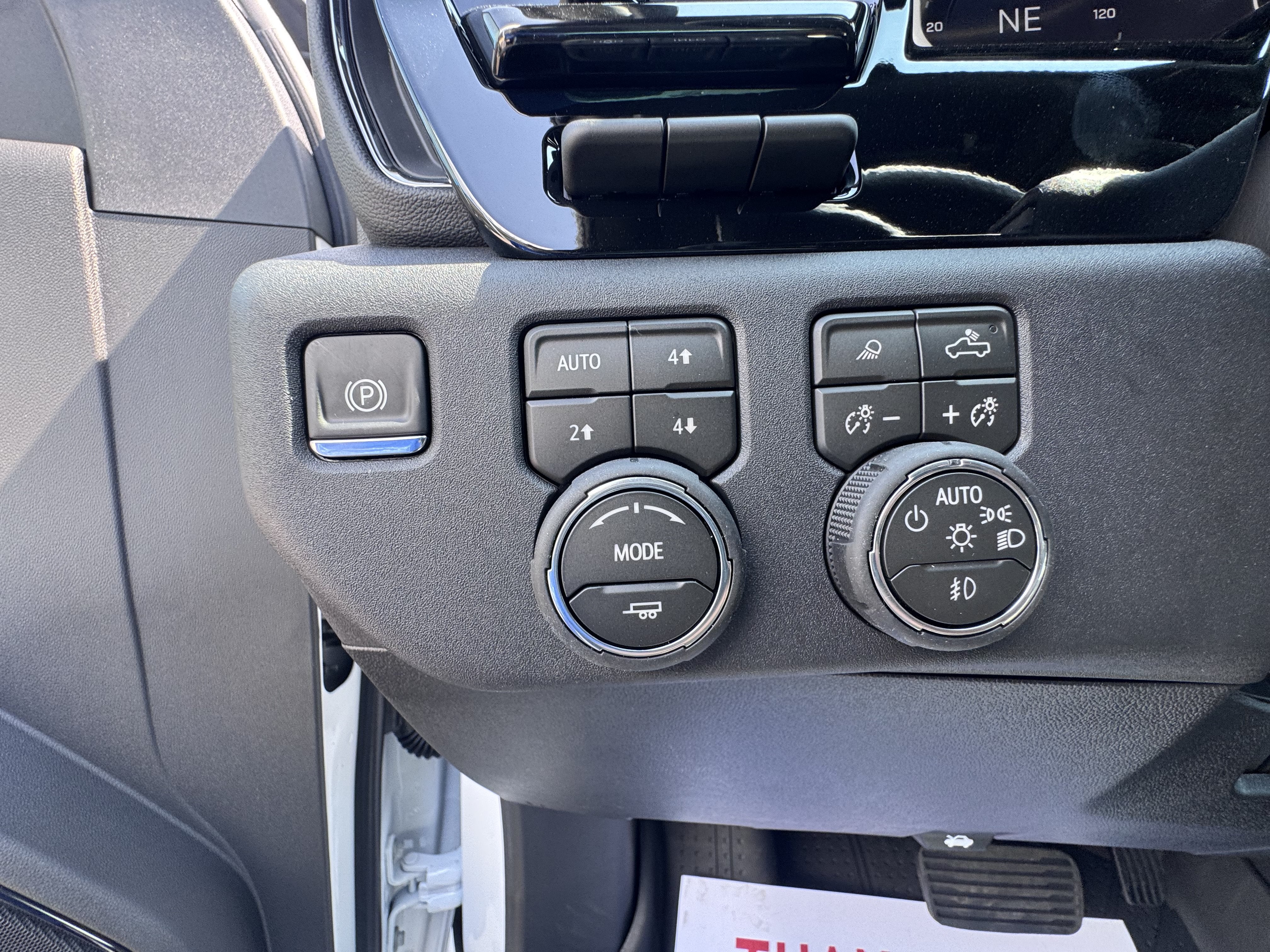 2026 Chevrolet Silverado 2500 HD ZR2 - Photo 21