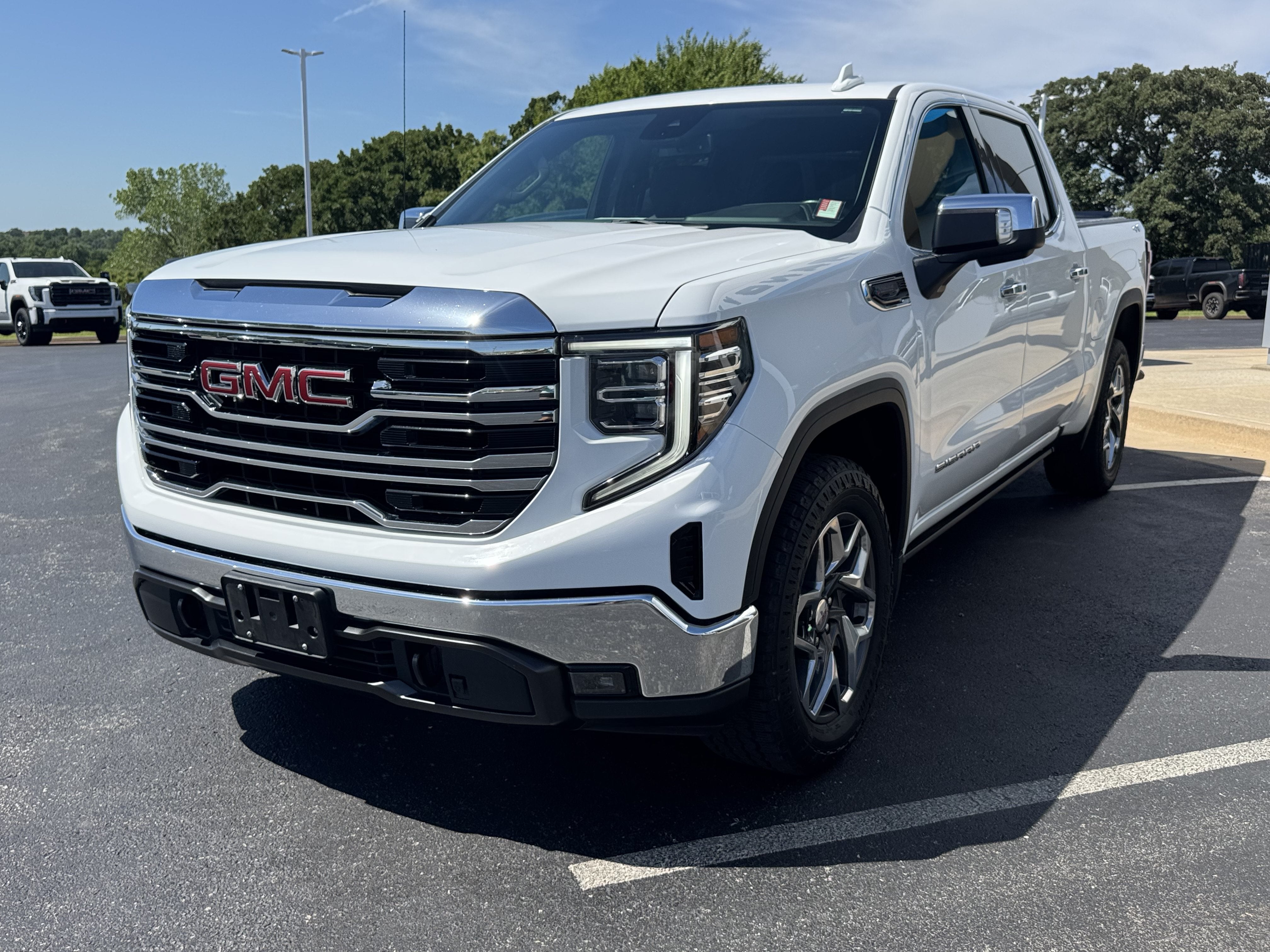 2023 GMC Sierra 1500 SLT