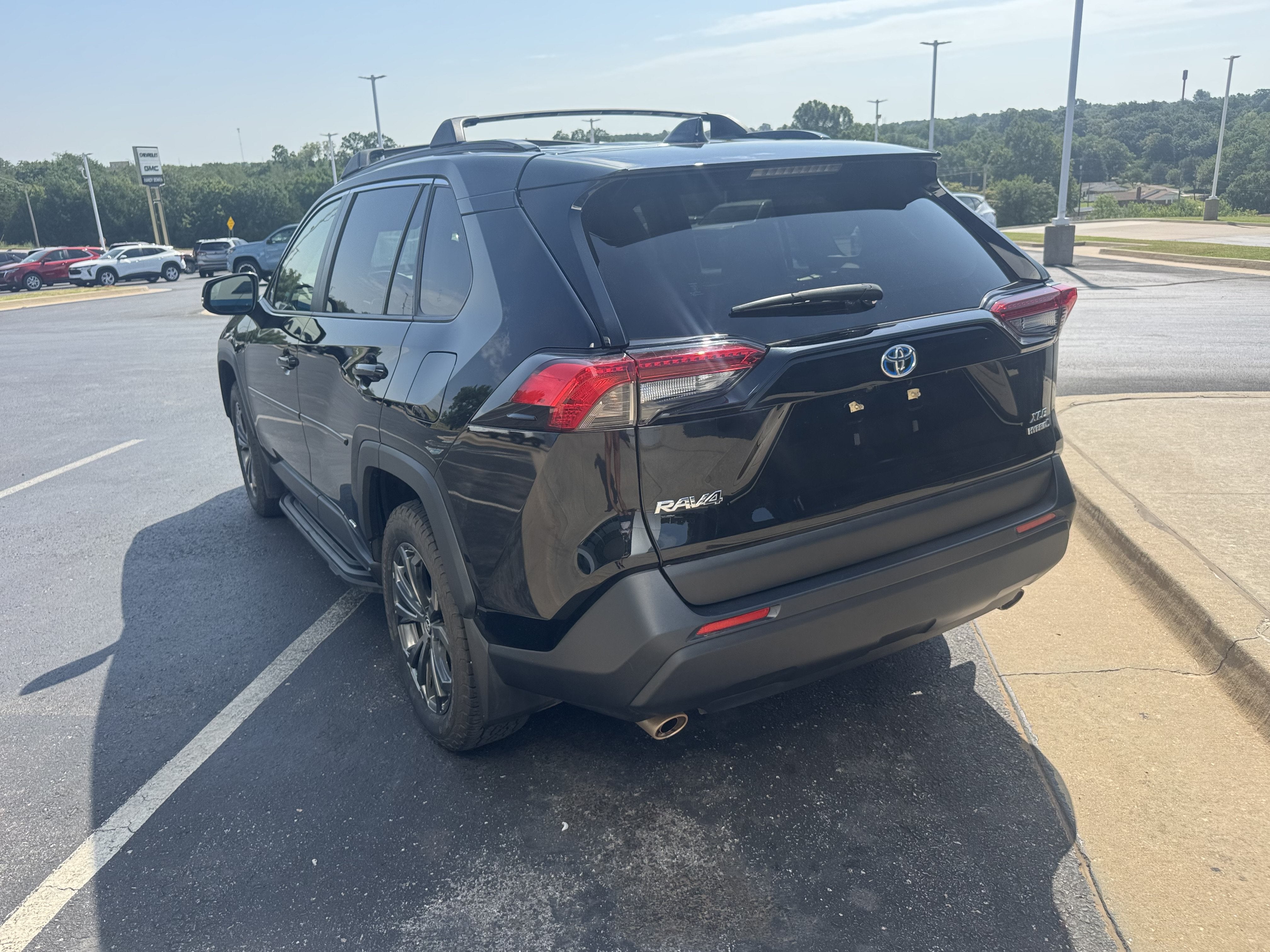 2022 Toyota RAV4 Hybrid XLE Premium